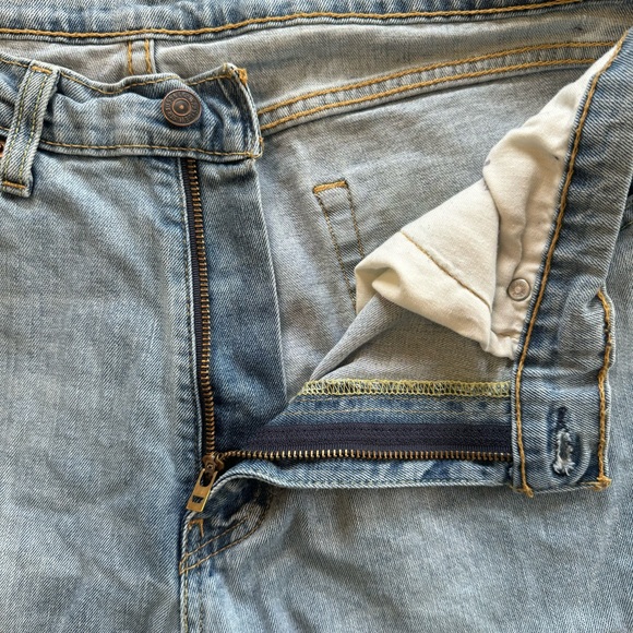 Levi’s 505 Light Wash Jeans W34 L30 - Picture 12 of 13